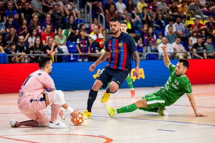 Osasuna Magna Xotari tiroa falta zaio