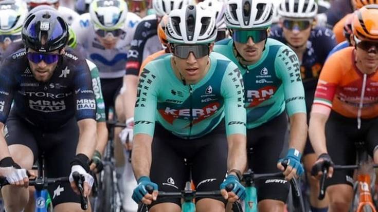 Nairo Quintanak irabazitako Asturiasko Itzulian, sakandarrak oso txukun