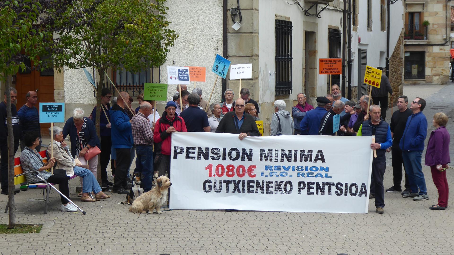 Pentsio publikoez udaletan
