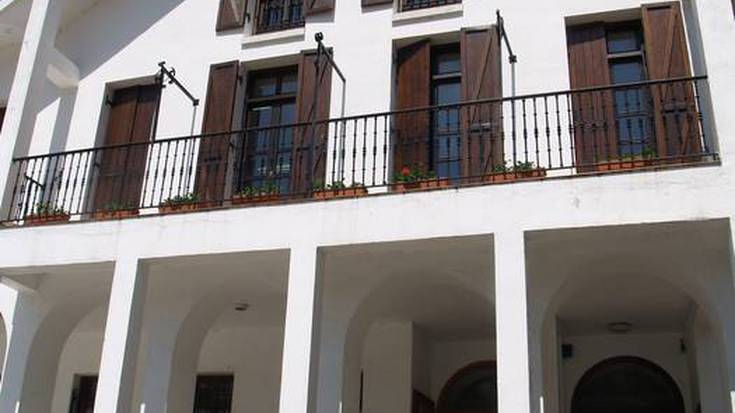 Giza eskubideen nazioarteko eguna, Arakilgo eta Etxarriko udal kontuak eta absoluzio bat