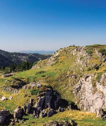 Gobernuak Lanzen liburua berrargitaratu du