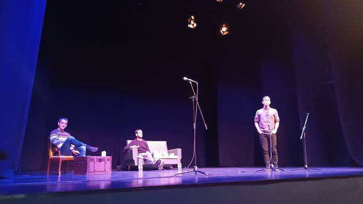 Bertso eskolatik plazara!