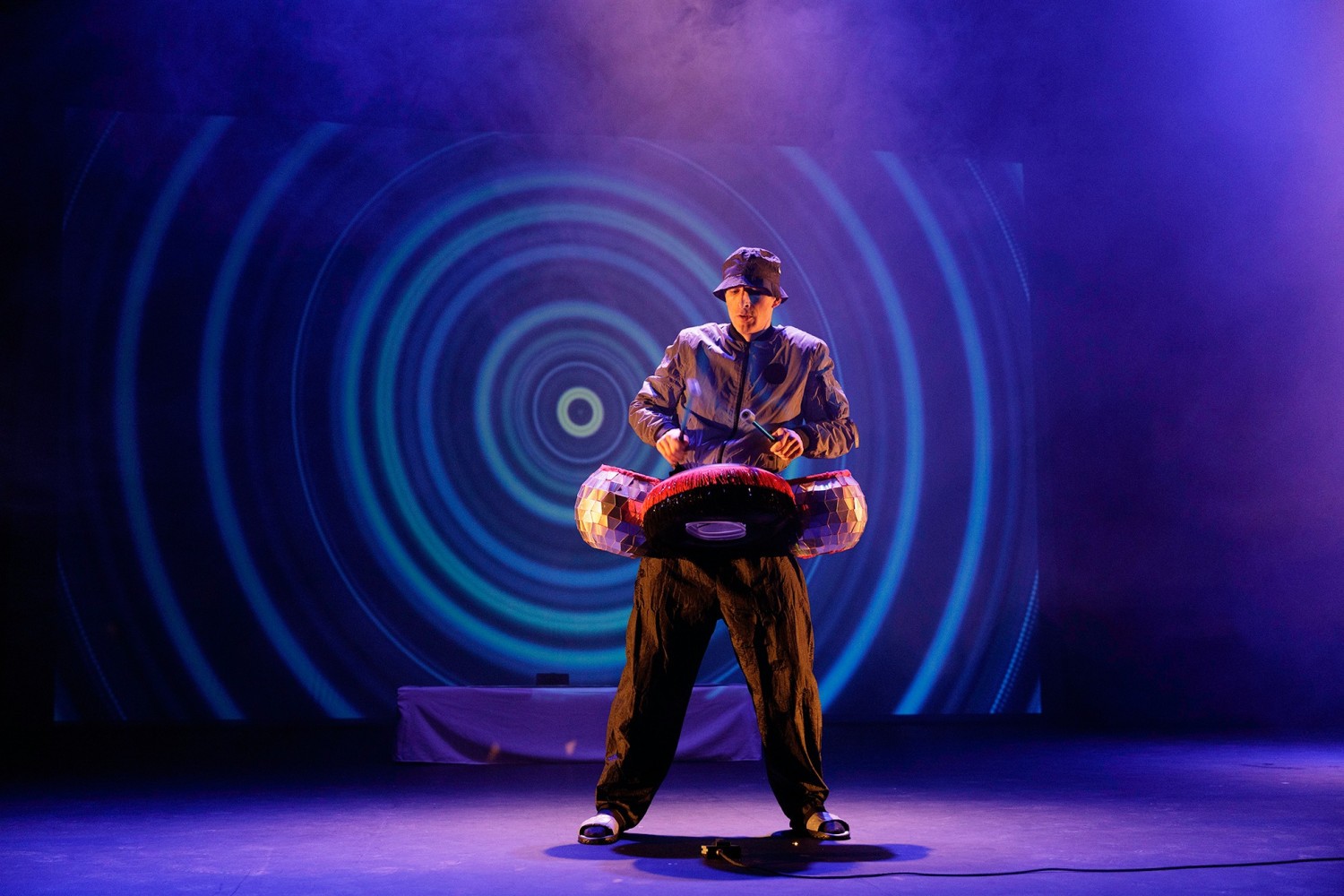 Txus Eguílaz artistaren talent saioa