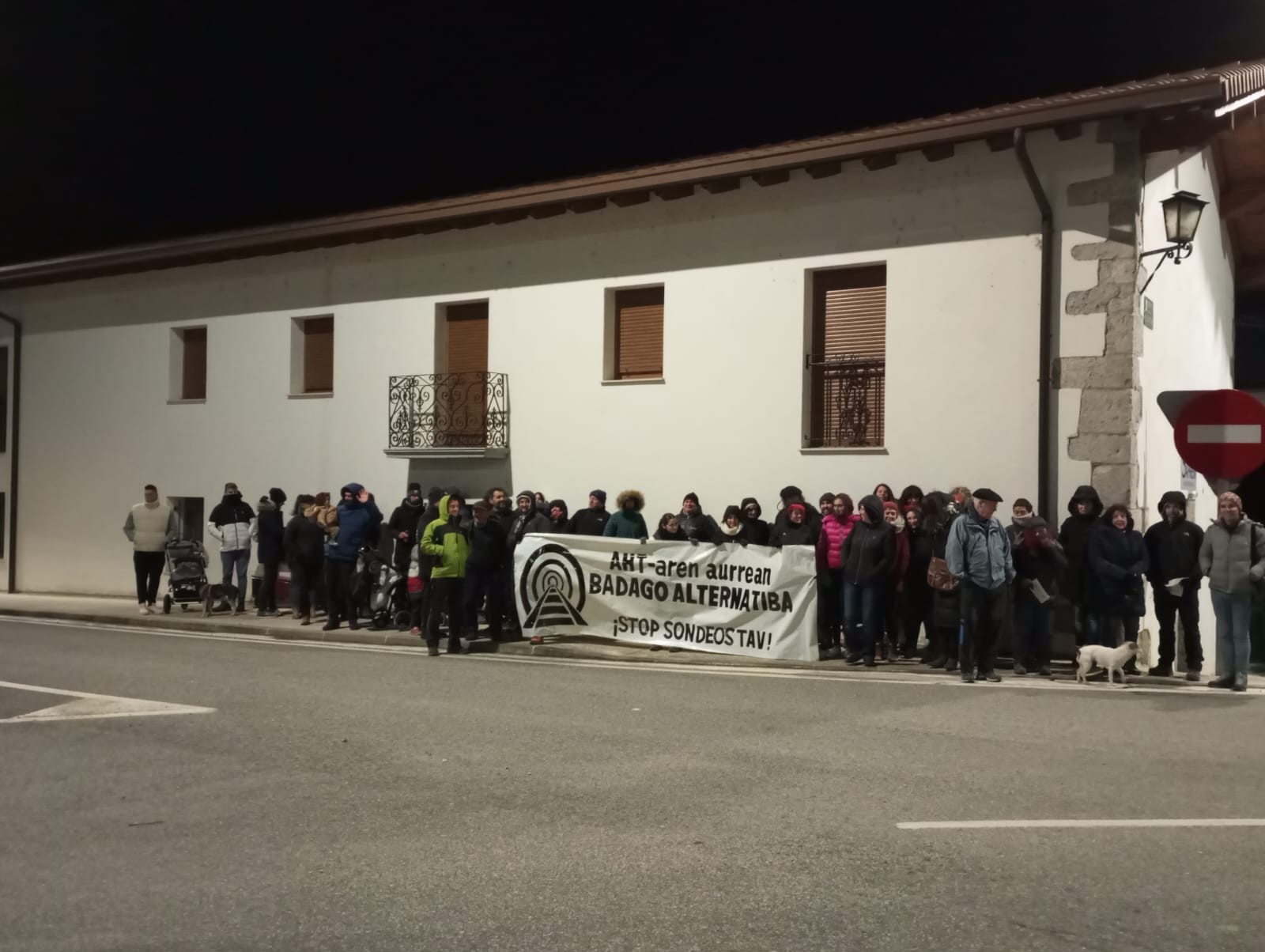 AHTren gelditzeko eskaera Izurdiagan eta Altsasun