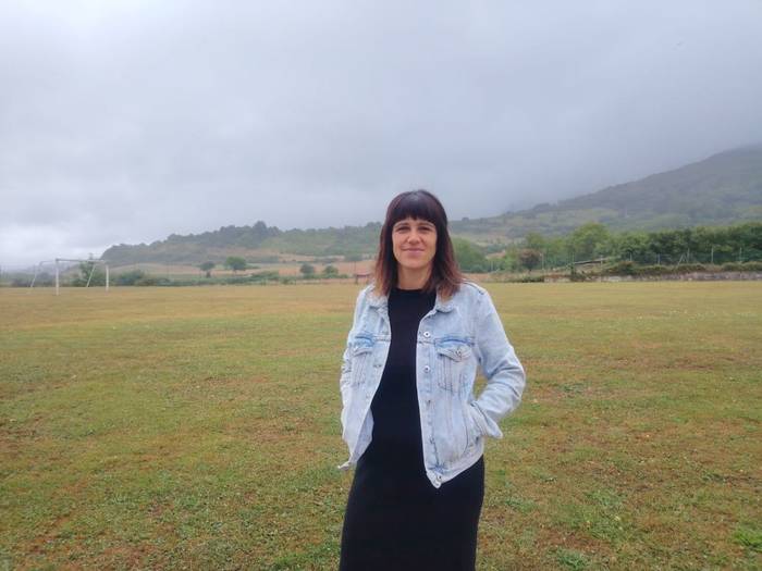 "Niretako uda Urdiaingo piszinak dira; zoragarria da"