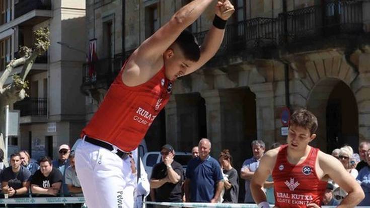 Aizkora, txirrindularitza, ikastaroak eta futbola