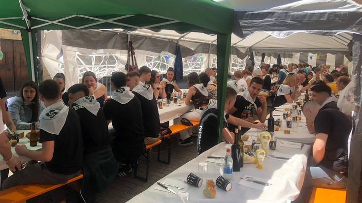 "Jendea pozik ikusten duzunean, merezi du"