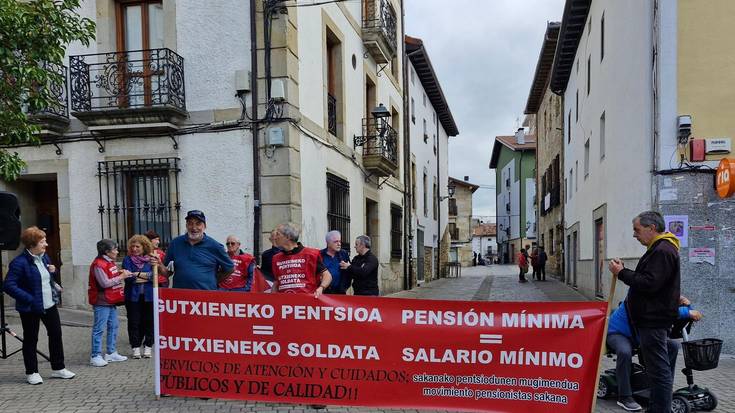 Adinekoen eskubideak eta beharrak babestea eskatu dute