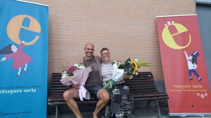 Unai Ruiz eta Naroa Martinez egileen 'Afonia' albumak irabazi du Etxepare Saria
