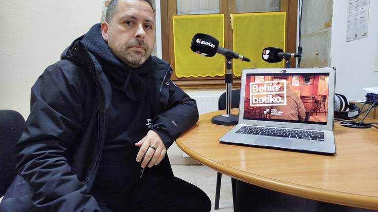 "Konponbidean aurrera egiteko beharra du herri honek"