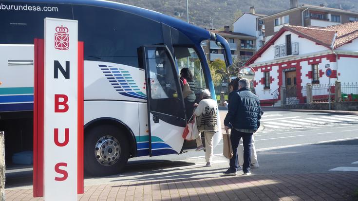 Irurtzungo Udalak gobernuan autobus zerbitzuaren egoera konpontzeko prestutasuna ikusi du