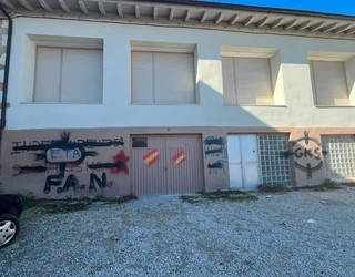 Gazte asanbladak "pintaketa faxistak" salatu ditu