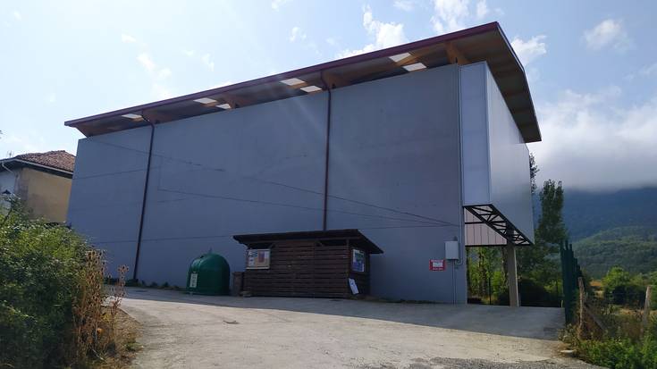 Frontoiari txapela jarrita