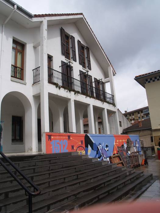 Udalak bi lanpostutarako zerrendak osatuko ditu