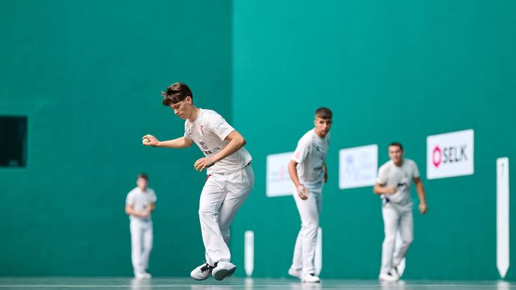 Kadeteen Lau eta Erdiko Txapelketako final zortzirenak, Lakuntzan eta Irurtzunen