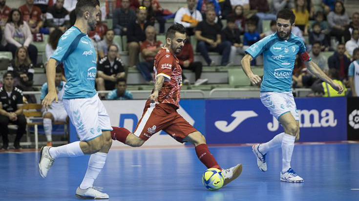 Osasuna Magnak eta El Pozok larunbatean jokatu beharreko partida atzeratuta, talde murtziarreko hainbat jokalari berrogeialdian daudelako