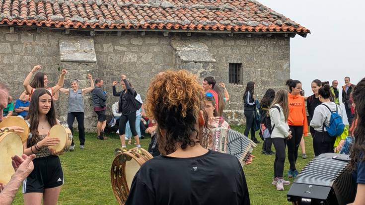 Ospakizuna mendi gainean