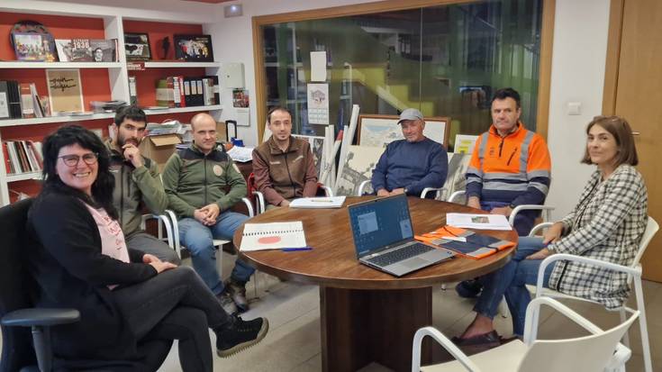 Suteen kontrako plana ezartzeko aurreneko bilera