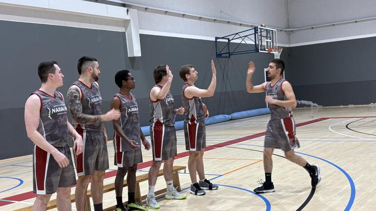 Saskibaloia, futbola eta areto futbola