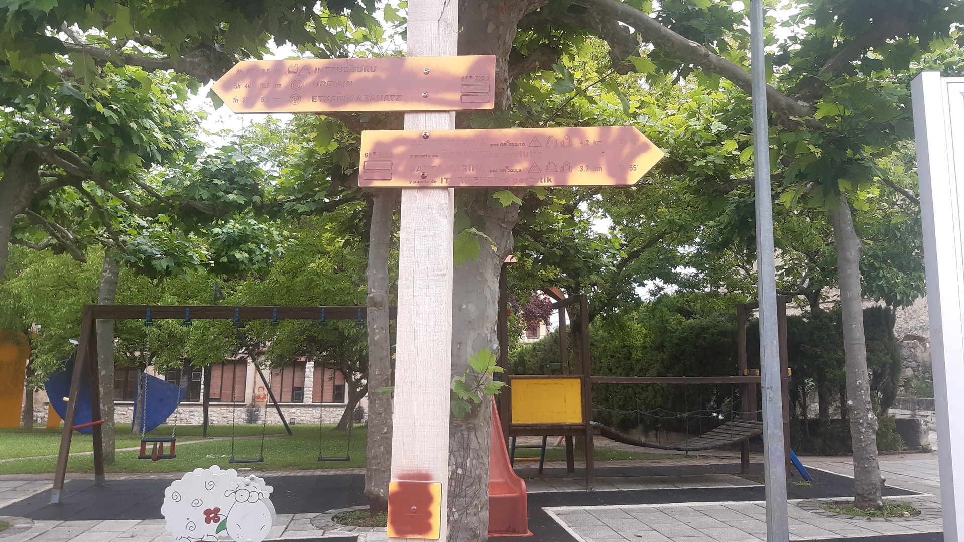 Bernoako ibilbideko seinaleztapenean kalteak eragin dituzte