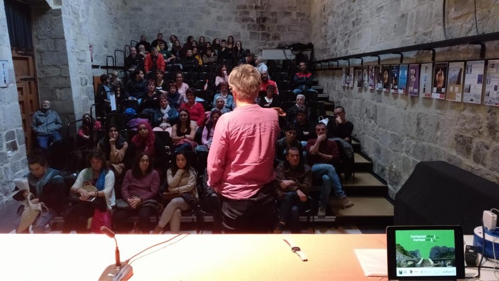 Irurtzungo kulturarteko elkarbizitzak badu diagnosia