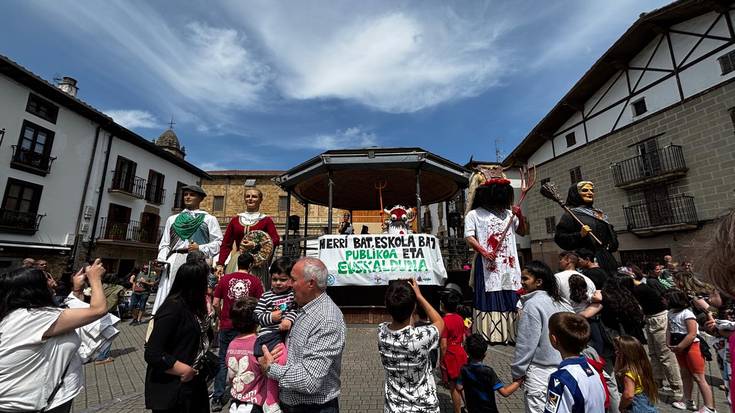 Sakanako herri eskolen festa hartu zuen Altsasuk