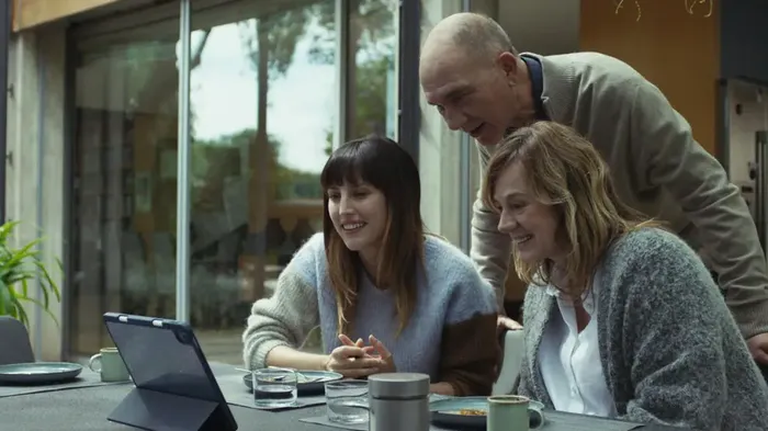 'Desmontando un elefante' filmaren emanaldia