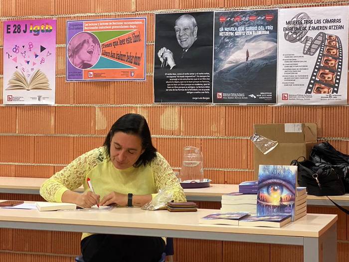 'Cicatriz' liburuaren aurkezpena, Irurtzunen