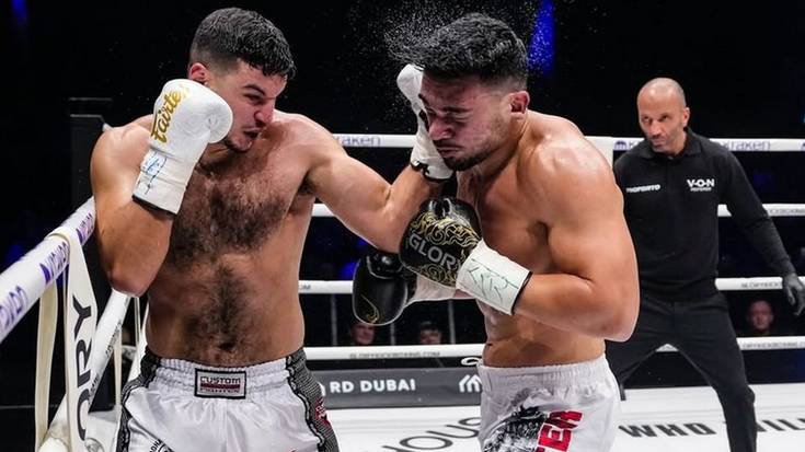 Moha Hamdik garaipenarekin debutatu du profesionaletan