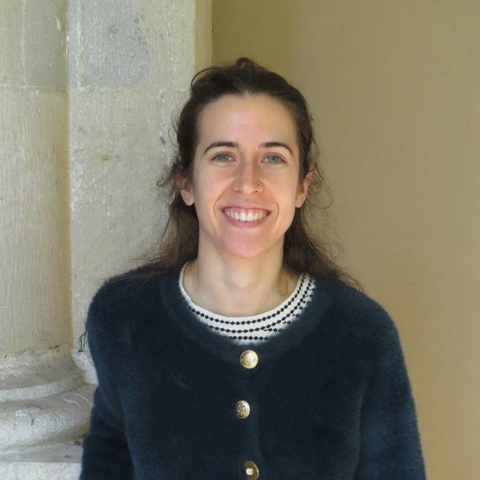 Seme-alabak euskaraz gehiagotan hitz egin dezaten hitzaldia