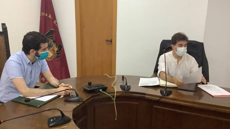 Alkateak Santos kontseilariaren bisita hartu zuen