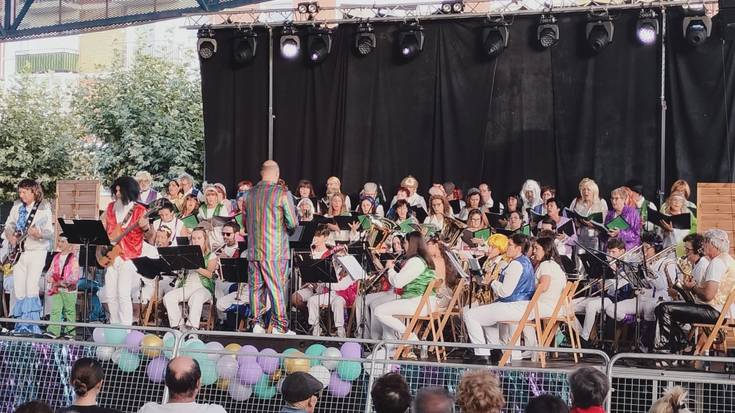 ABBA ikuskizuna, Irurtzunen