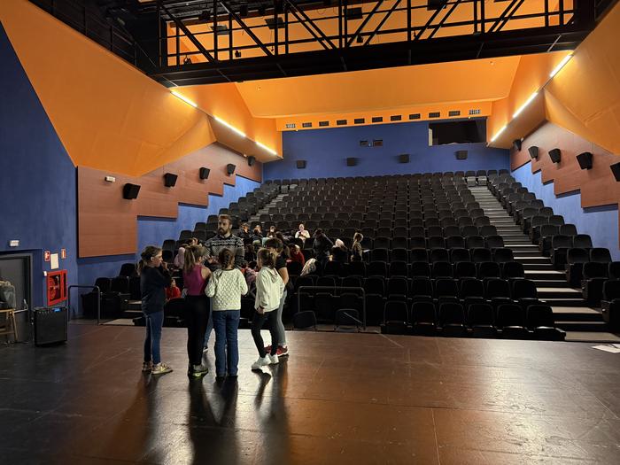 Egun batez oholtzan izarrak