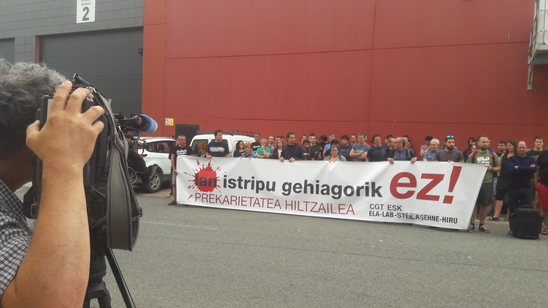 Lan istripuek hiru hildako utzi zituzten 2025ean