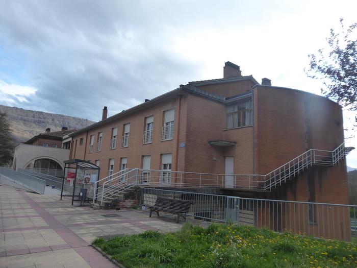 Mantentze ofiziala behar dute Altsasun