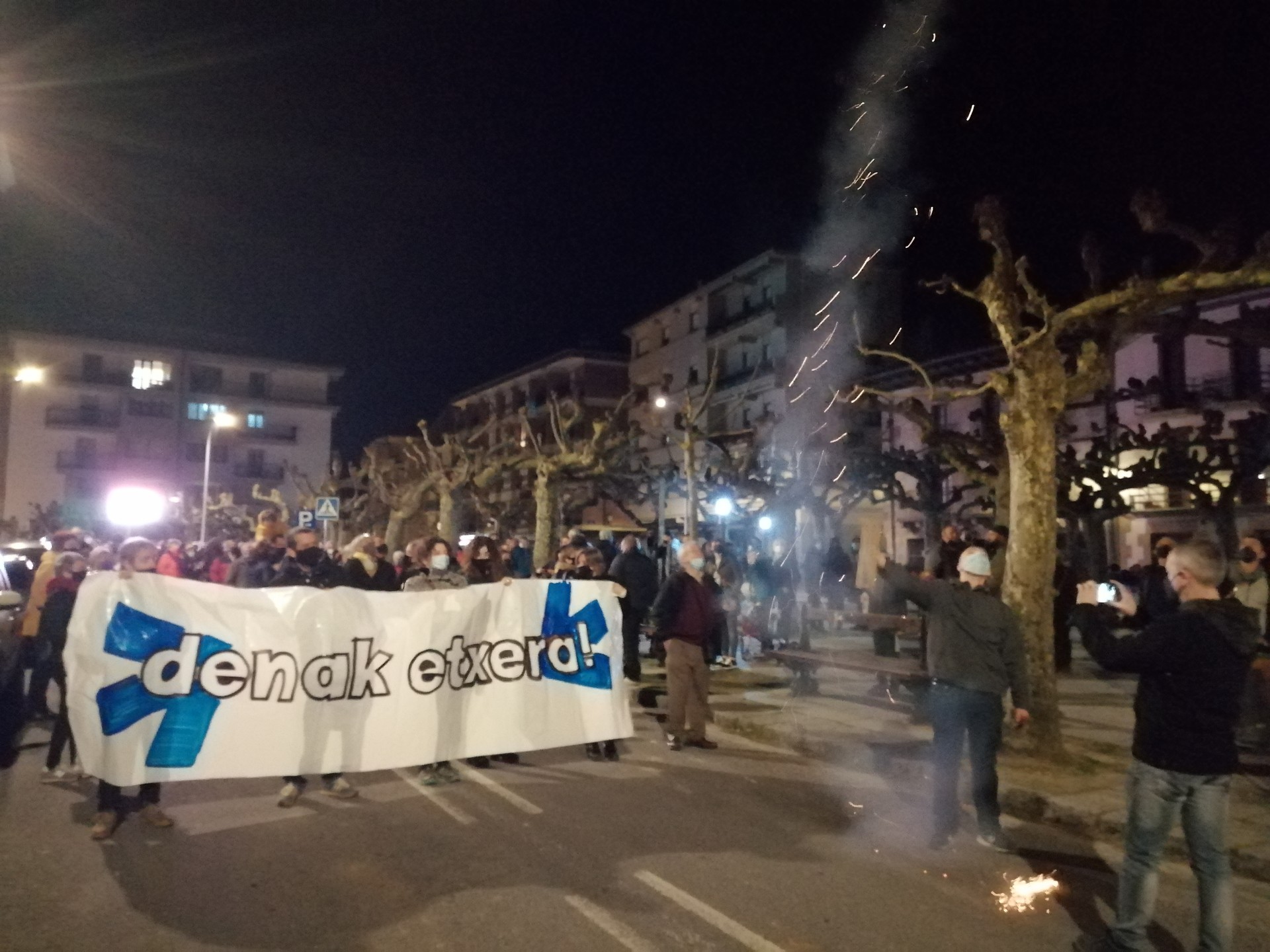 Laugarren preso bat hurbilduko dute