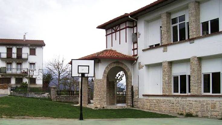 Urdiaingo eskolan Laguntza programa ezarriko da