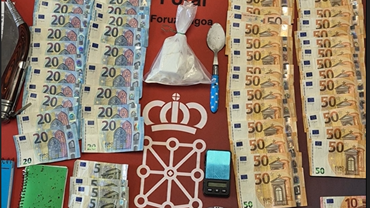 Bi atxilotu osasunaren aurkako delituagatik