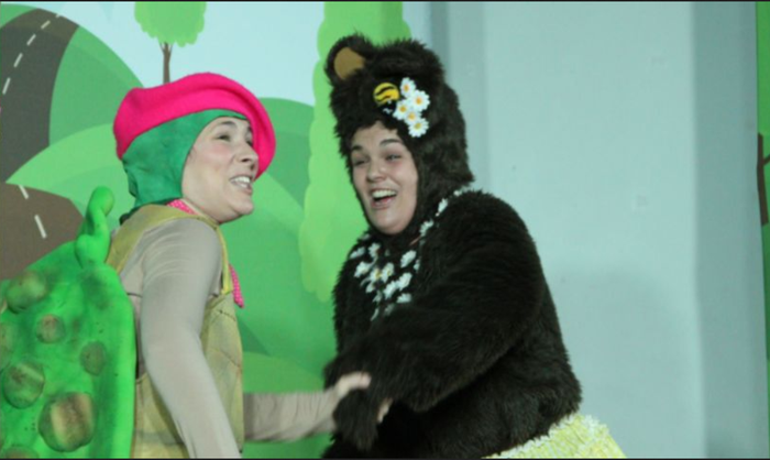 'Erbia eta Dortoka' antzezlanaren emanaldia