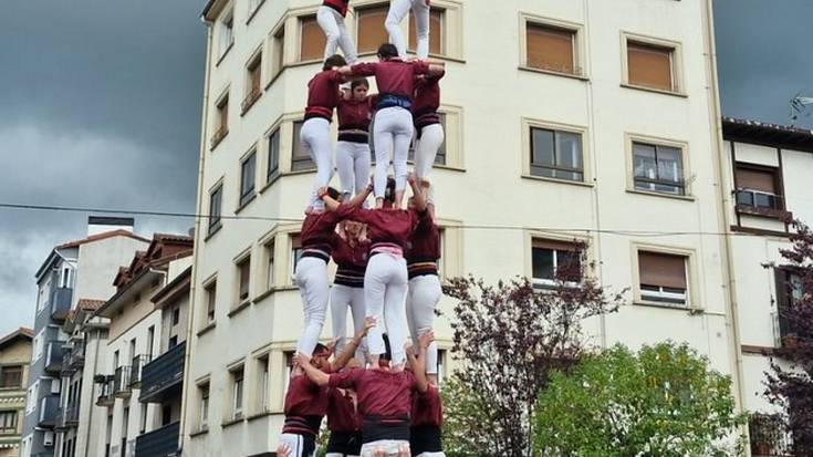 Castells-ak, festak, asteburuko kontuak, garraiolari falta eta gaurkotasuneko batzuk