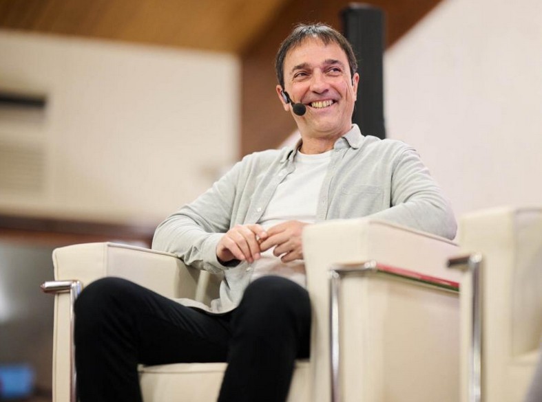 Imanol Arregi, Kuwaitetik itzultzear