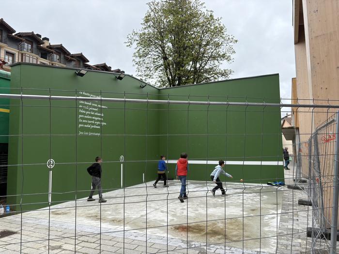 Frontoi txikia erabilgarri dago