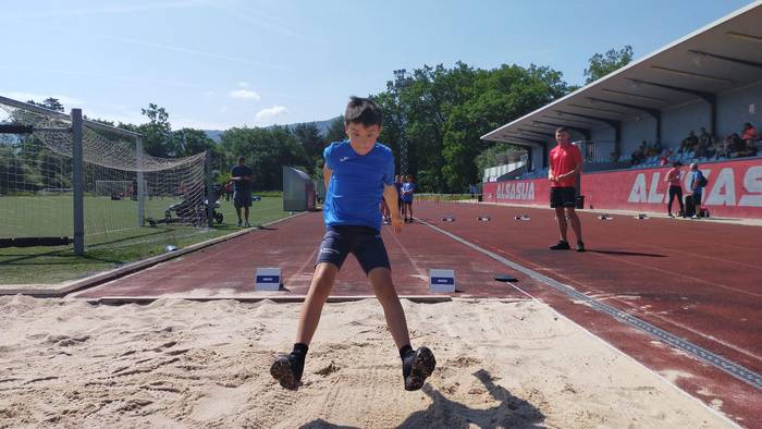 Sakanako Atletismo festa polita