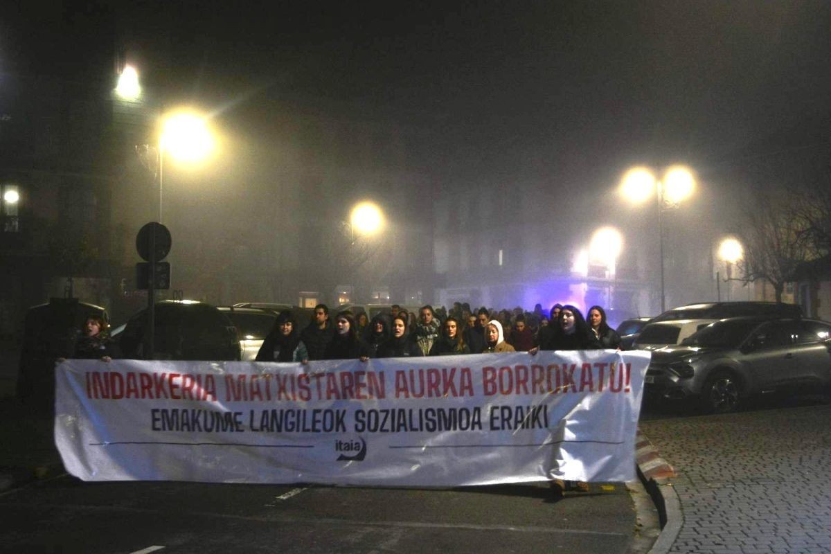 "Emakume langileok gara egoera zaurgarrienean gaudenok"