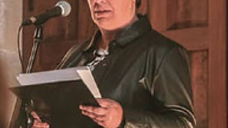 "Testu eta irudi guztiak ikusita zein da honen laburpena? 'Lera' poema atera da"