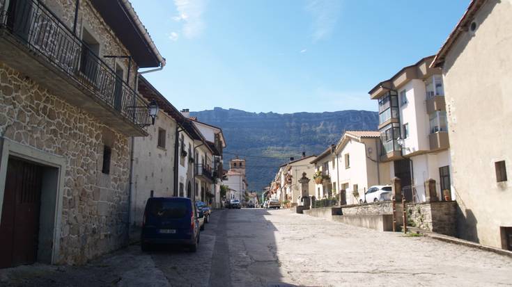 Udalak Erreka kaleko lanak emateko deialdia egin du