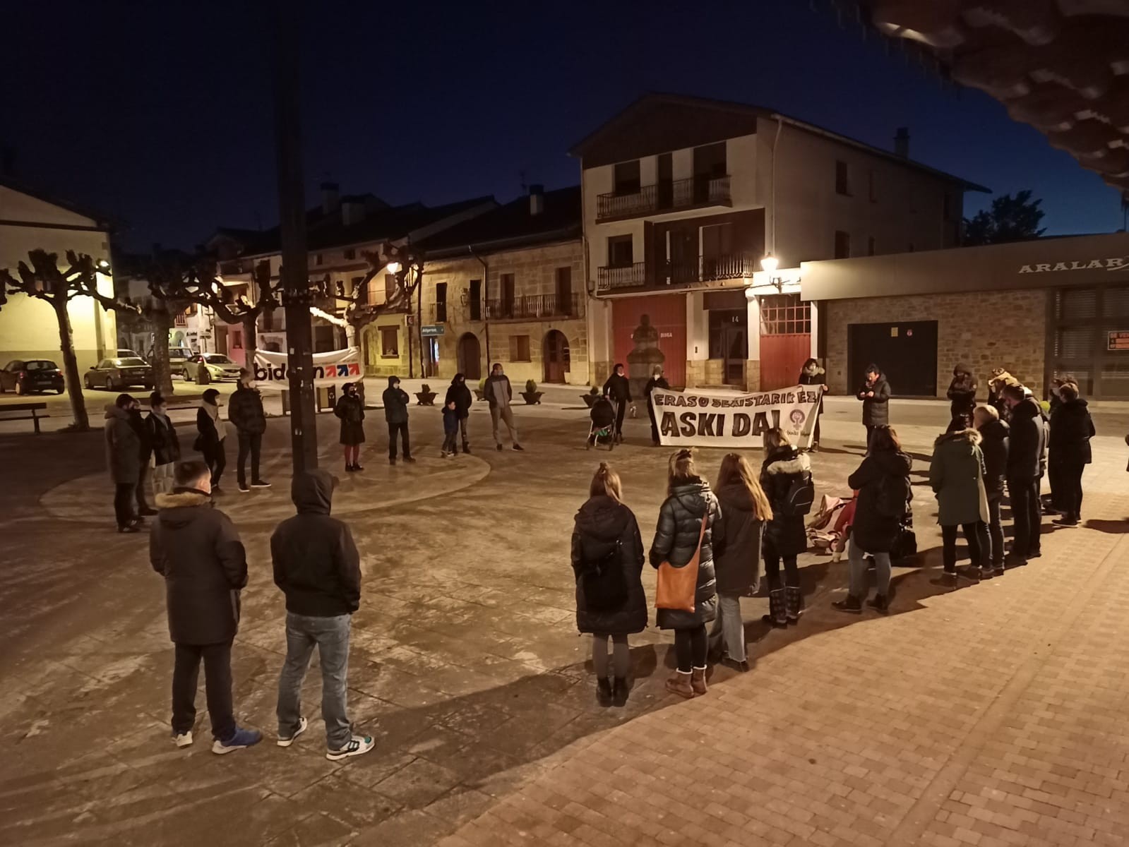 Erailketa matxista salatu dute