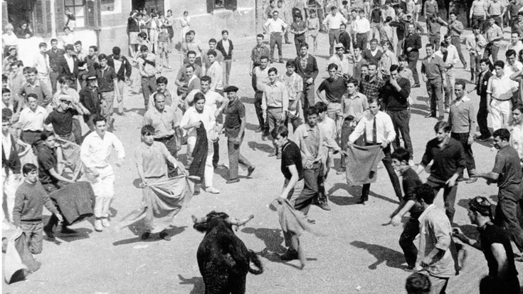 Altsasurako behi suhar proposamenaren aurkezpen hitzaldia