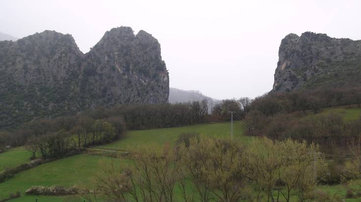 Eskalada bide batzuk itxita