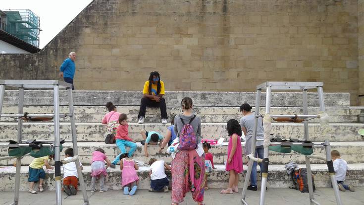 Erraldoi konpartsa laguntza beharrean 